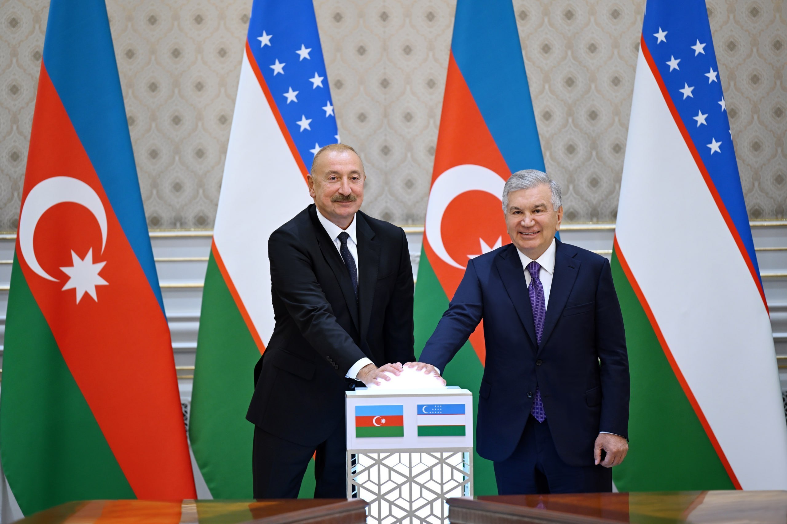 В Узбекистане запущен пакет новых проектов с участием SOCAR, ABB и других компаний Азербайджана