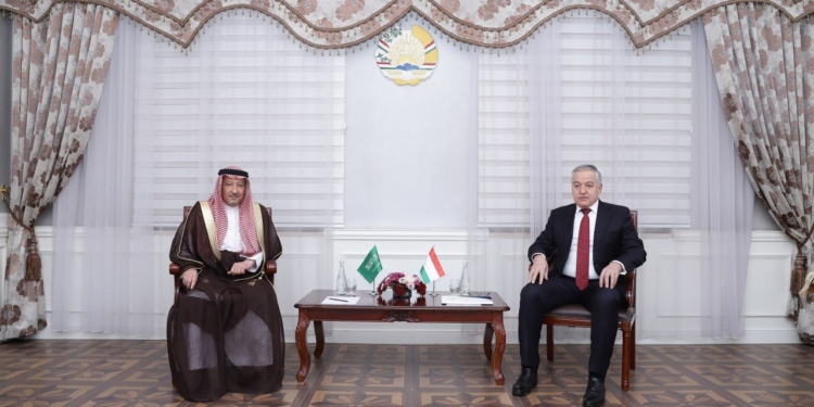 Встреча Министра иностранных дел Таджикистана с Первым заместителем Министра иностранных дел Саудовской Аравии