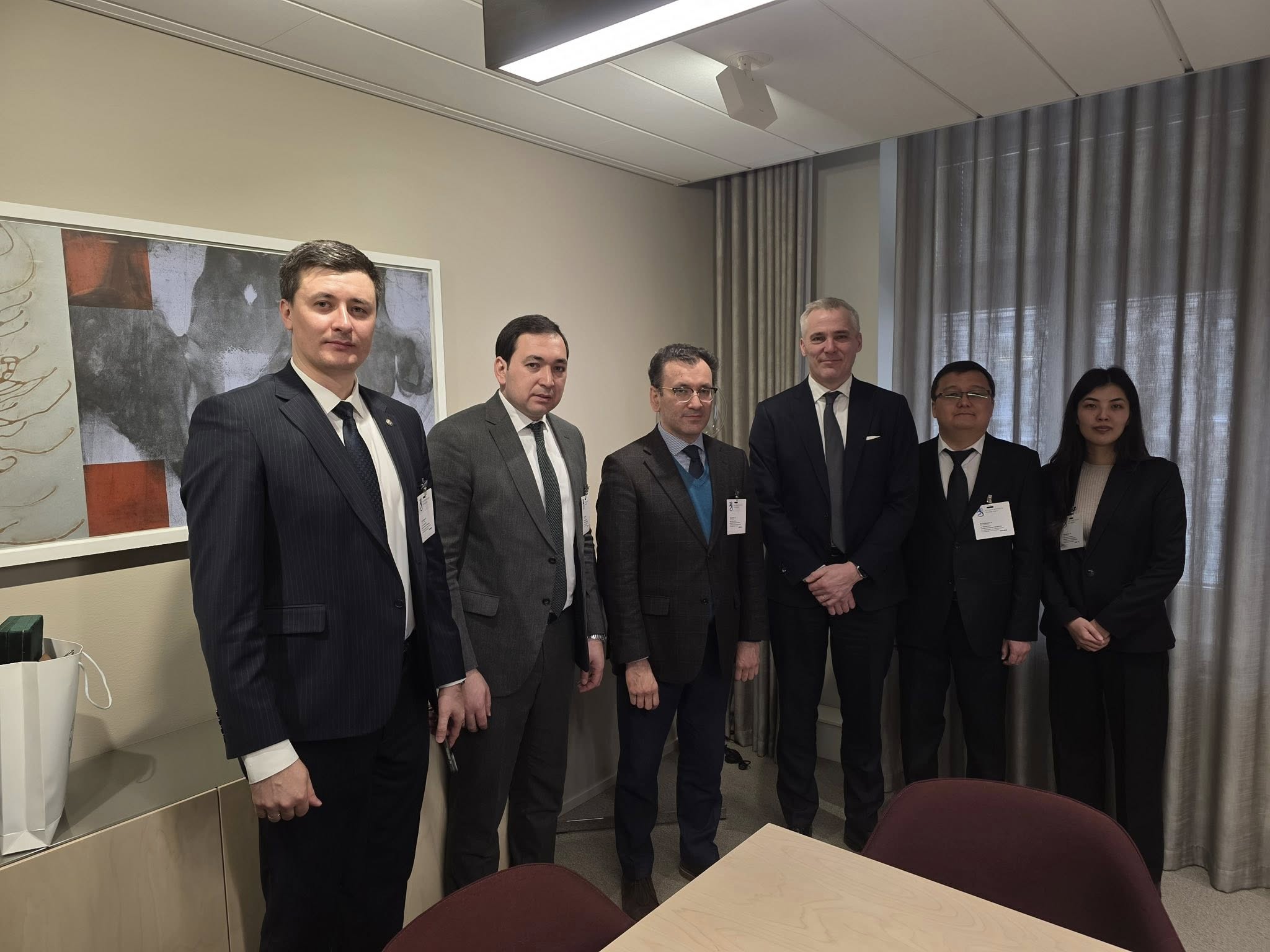 Жавлон Вахабов провел встречу с министром образования Финляндии