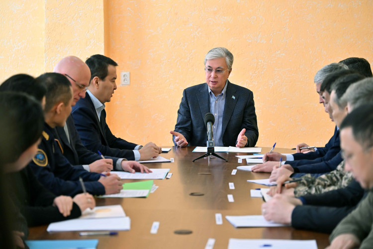 Президент Казахстана провёл заседание оперативного штаба