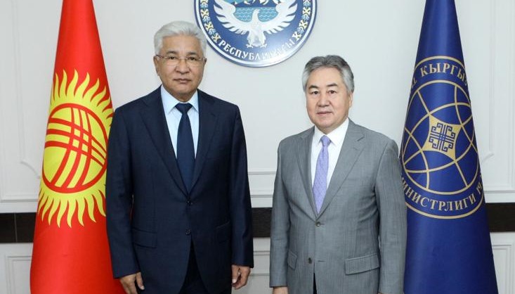 Глава МИД Кыргызстана принял генсека ОДКБ