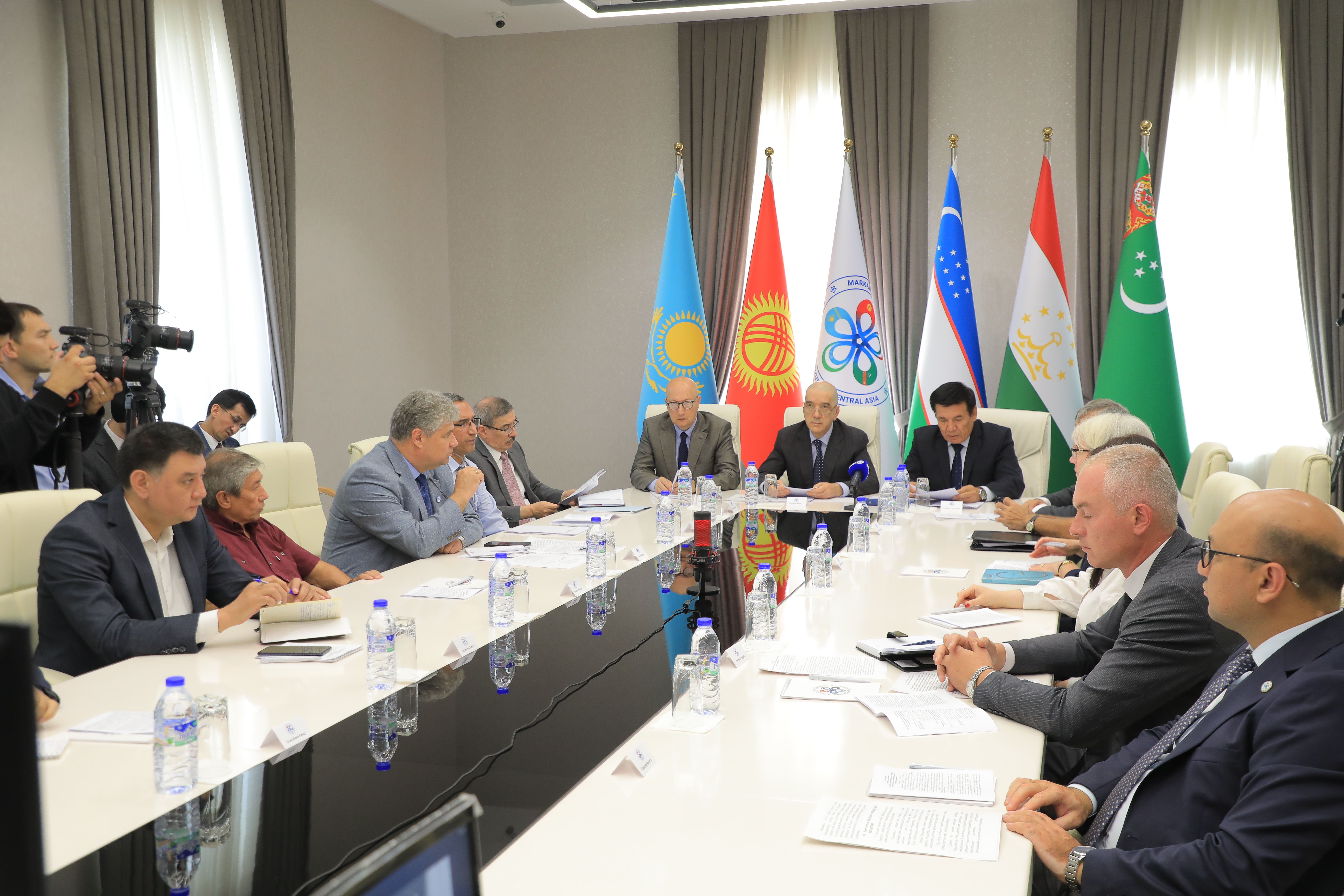 Об итогах «круглого стола», посвящённого прошедшим в г. Душанбе саммитам глав государств Центральной Азии