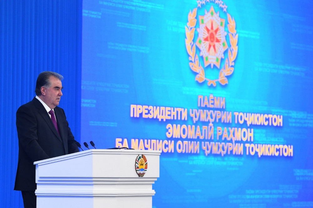 Президент Республики Таджикистан Э. Рахмон обратился с Посланием к Маджлиси Оли Республики Таджикистан