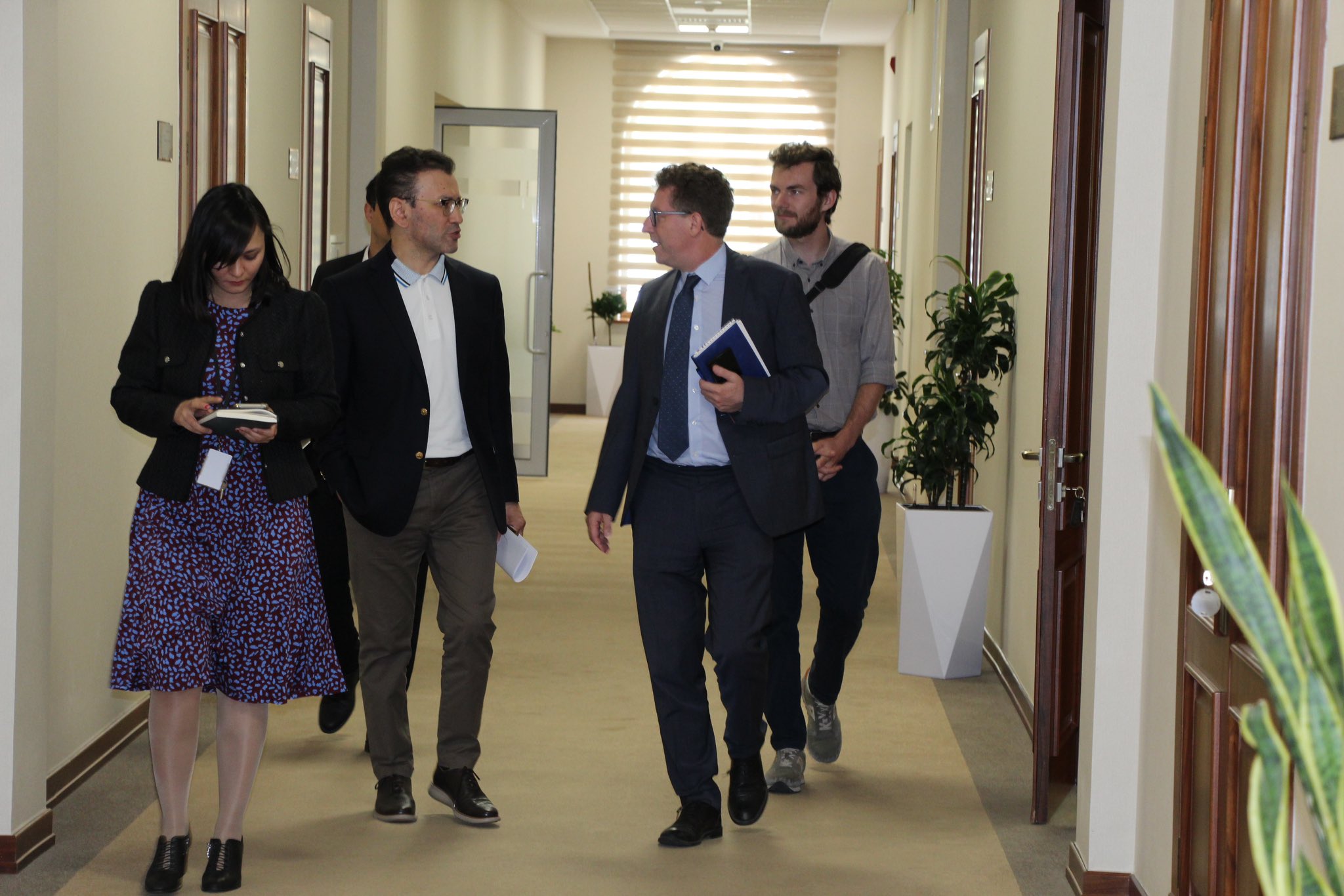 Конструктивная беседа с главой представительства Французского агентства развития в Узбекистане Вансоном Копэном