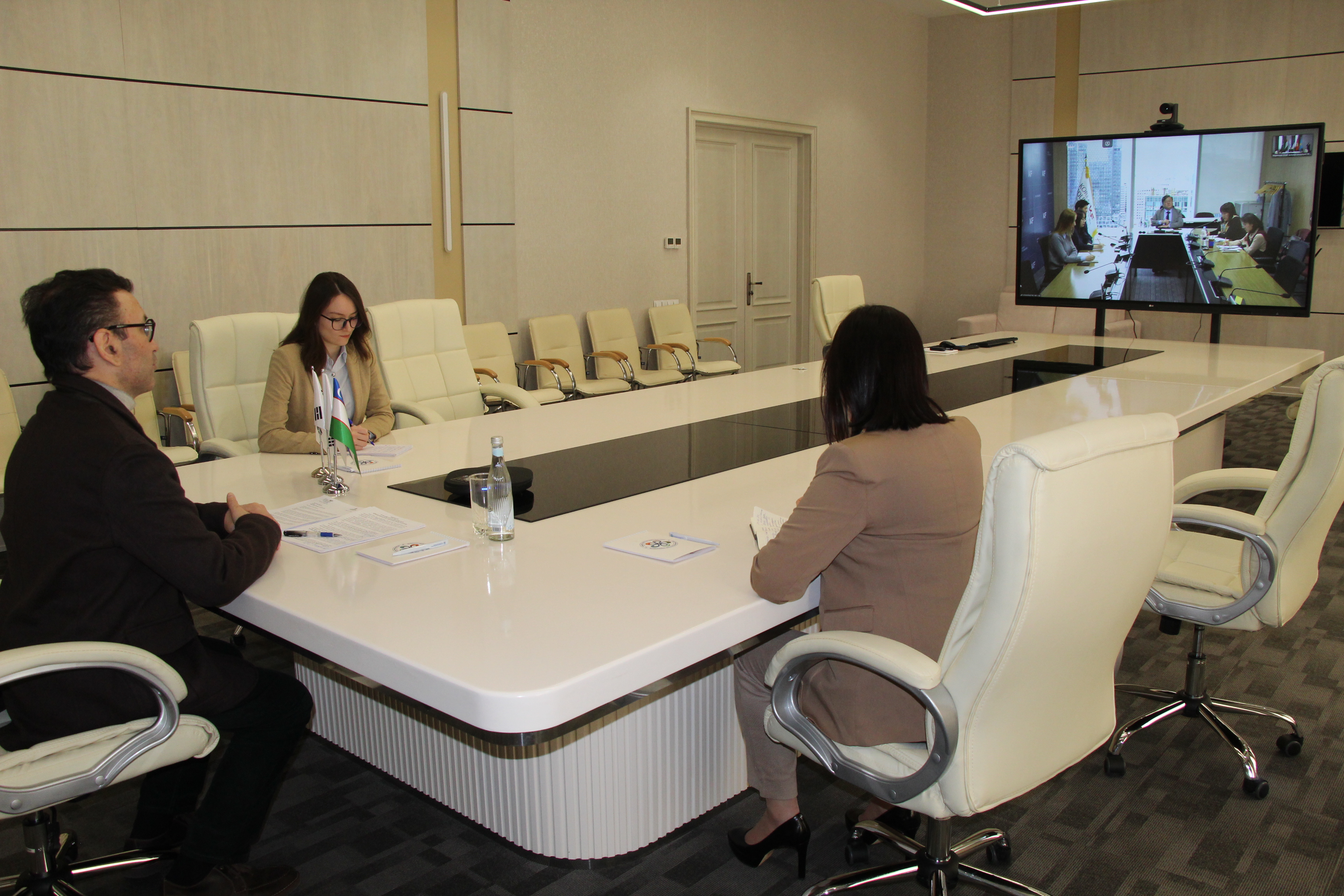 Markaziy Osiyo xalqaro instituti Koreya fondi va “Koreya-Markaziy Osiyo” hamkorlik forumi kotibiyati bilan hamkorlikni mustahkamlamoqda 