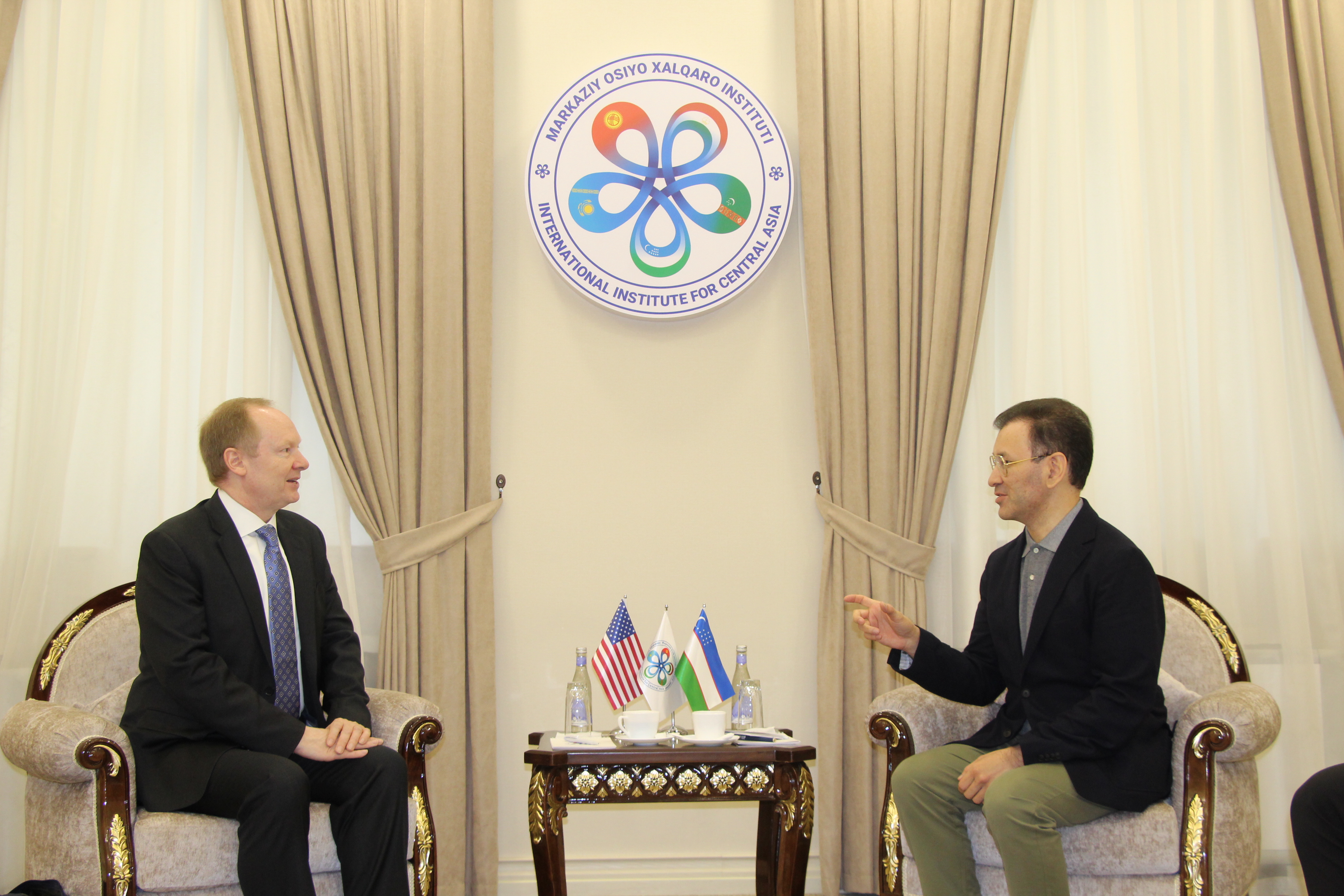 В МИЦА обсуждены перспективы повышения квалификации сотрудников Института 