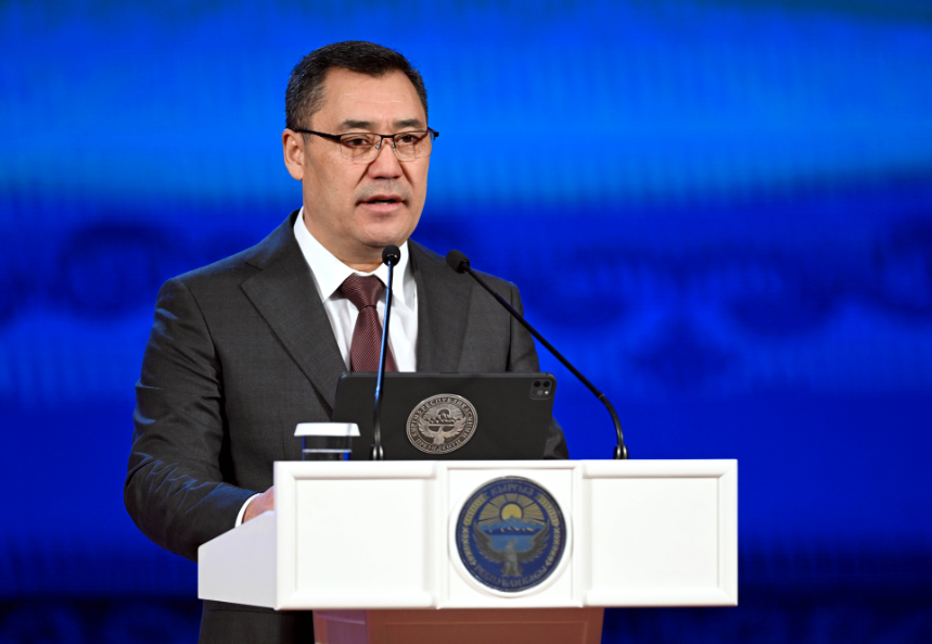 Президент Кыргызстана принял участие в торжественном праздновании 90-летия Абсамата Масалиева