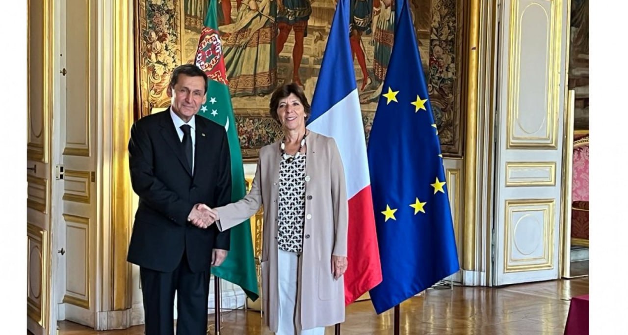 Главы МИД Туркменистана и Франции подписали документы о сотрудничестве