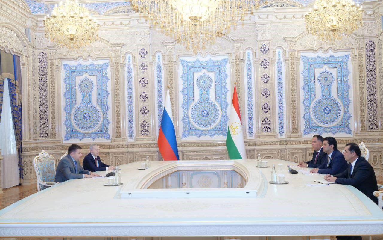 Представители Таджикистана и России обсудили укрепление межпарламентских связей