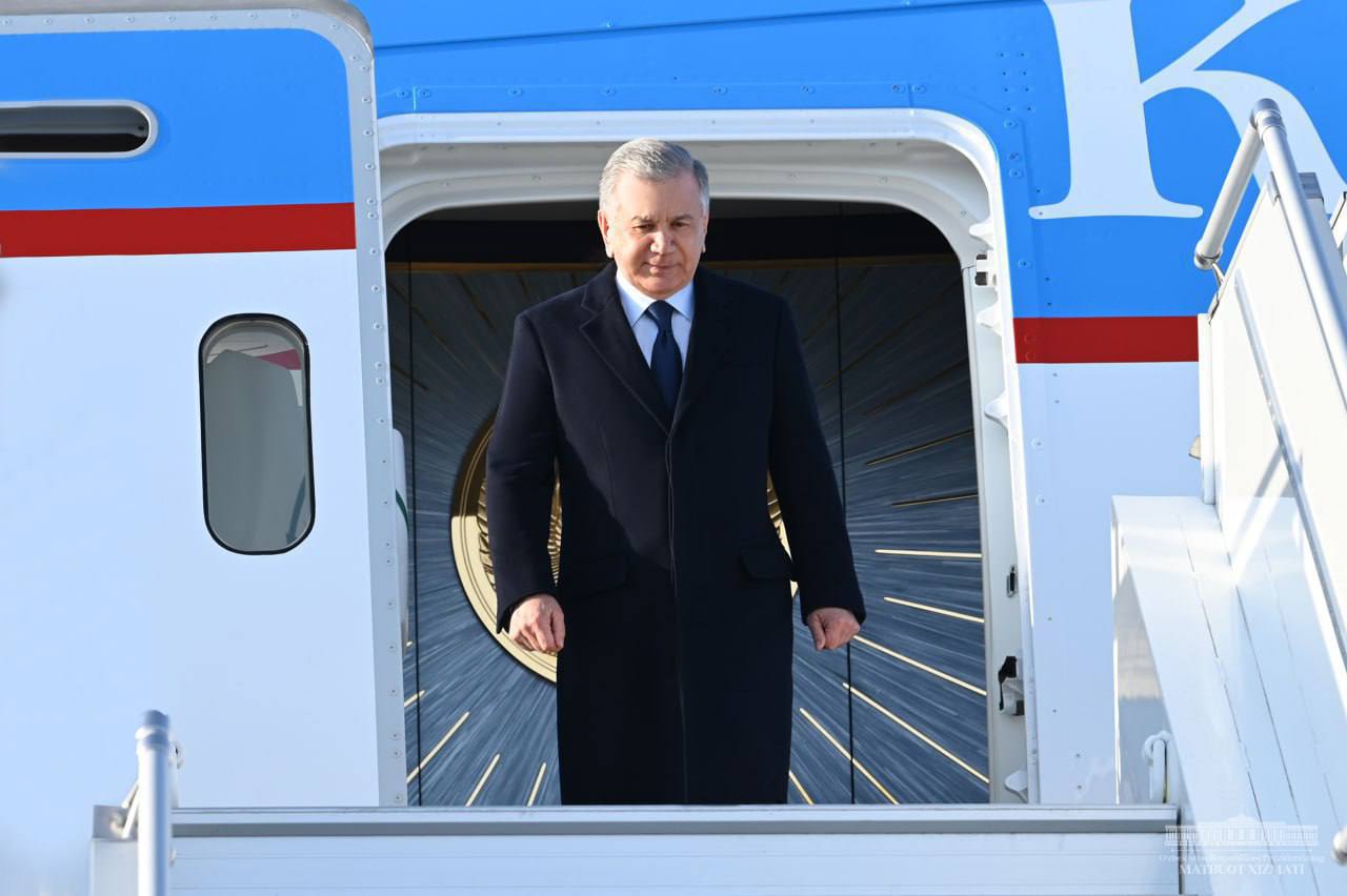 Президент Узбекистана прибыл в Российскую Федерацию