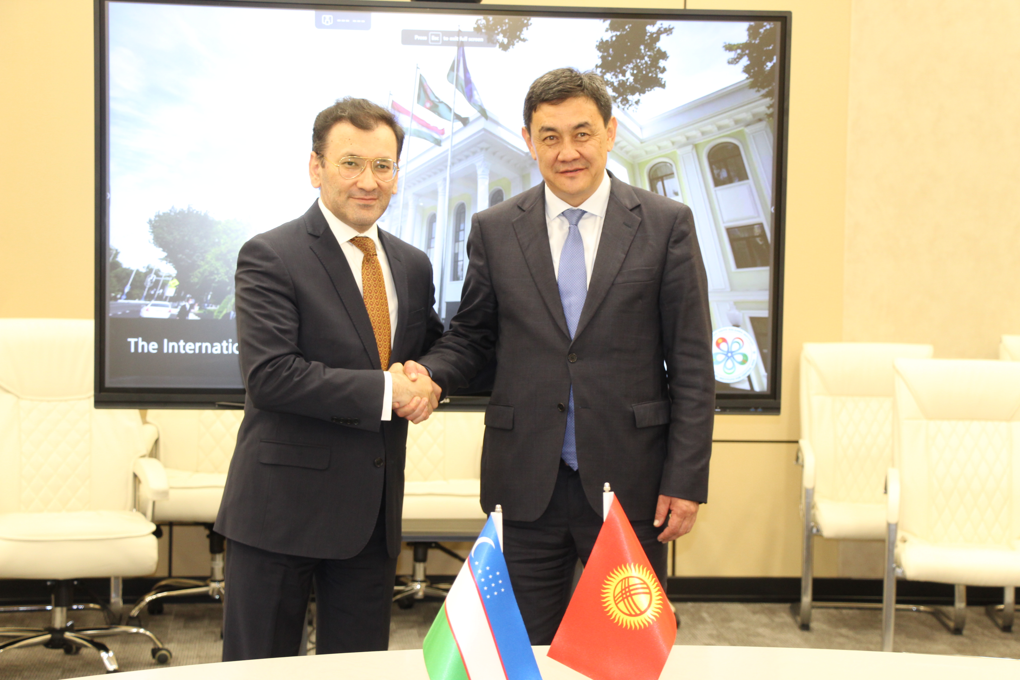 В МИЦА состоялась встреча с директором Национального института стратегических инициатив при Президенте Кыргызстана