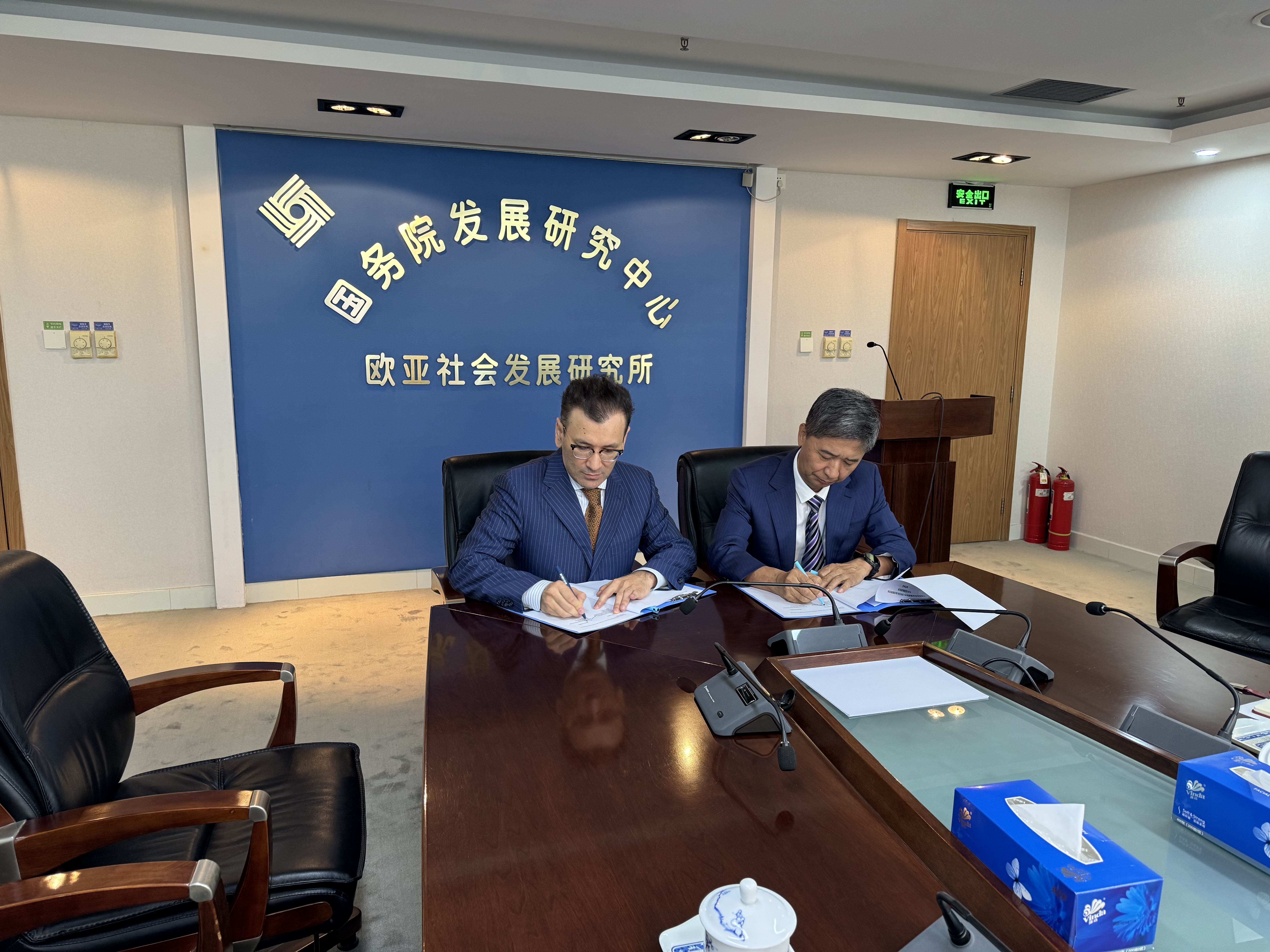 МИЦА заключила соглашения о сотрудничестве с ведущими аналитическими центрами Китая