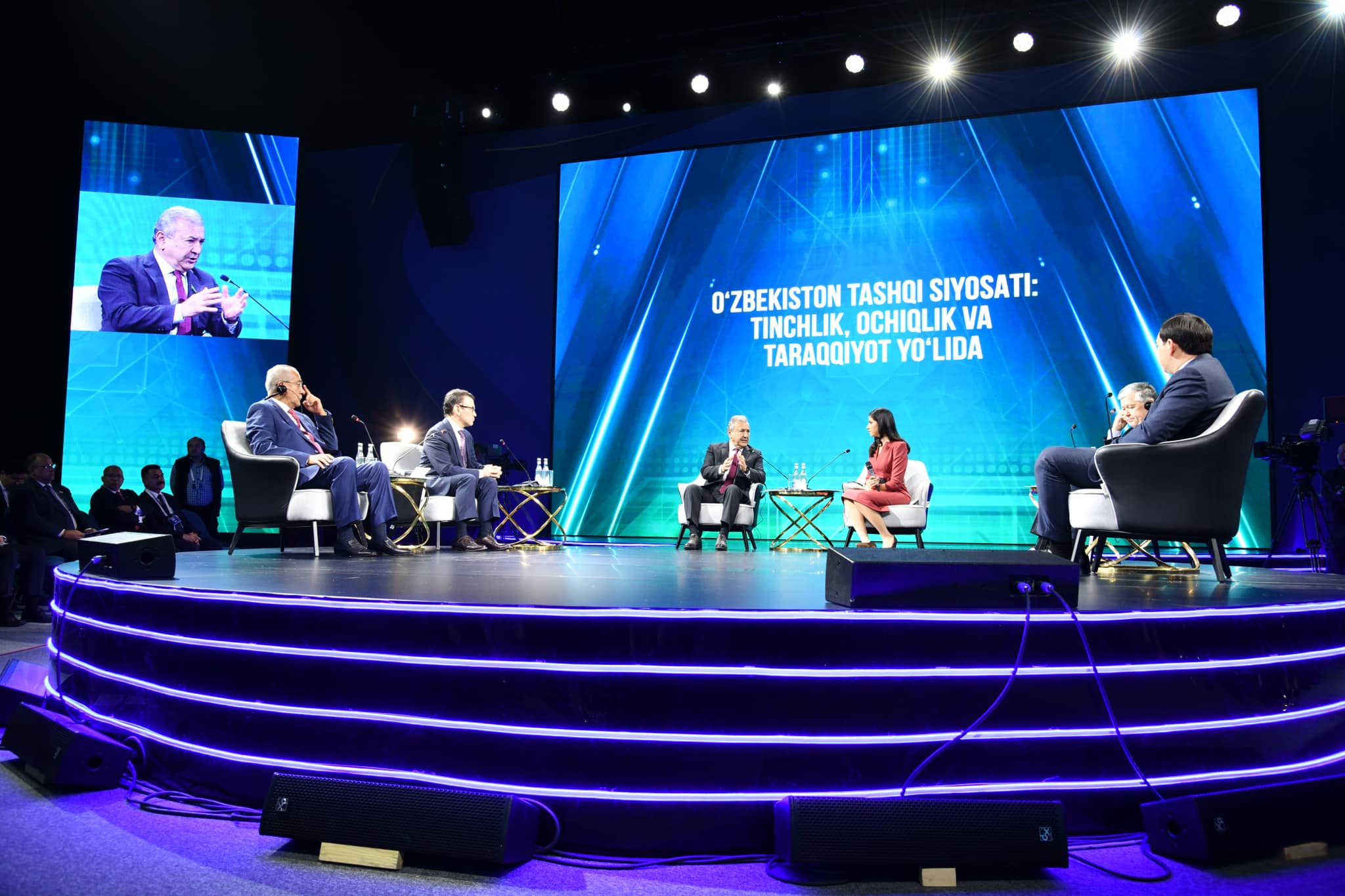 Direktor Javlon Vaxabov “O‘zbekiston tashqi siyosati: tinchlik, ochiqlik va farovonlik yo‘lida” mavzusidagi davra suhbatida ishtirok etdi