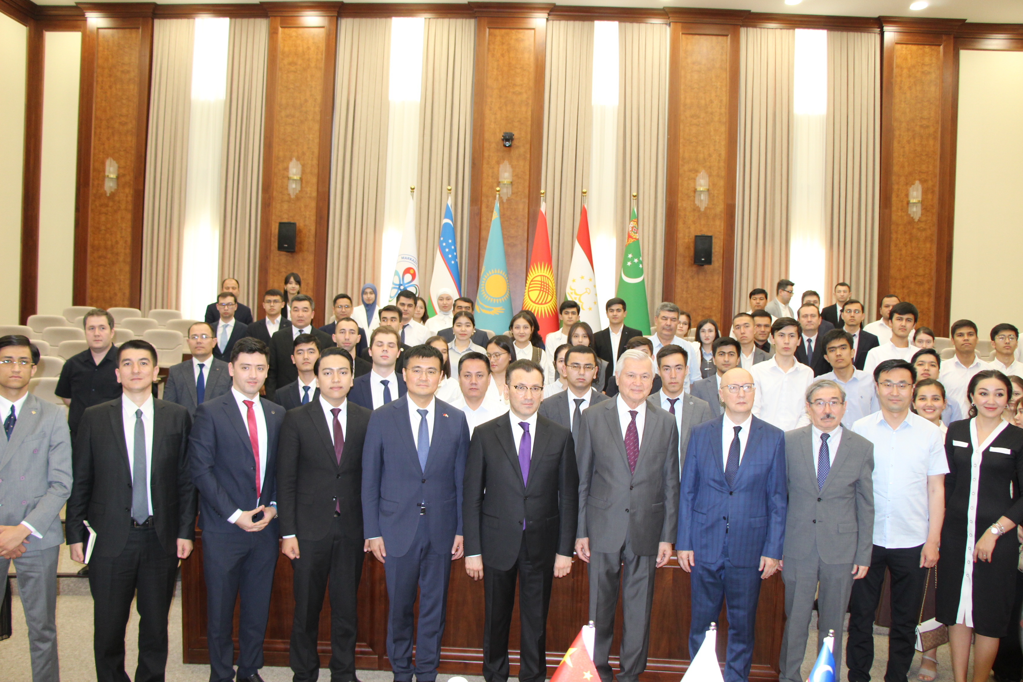 Посол Китая выступил в МИЦА с открытой лекцией для представителей академических кругов