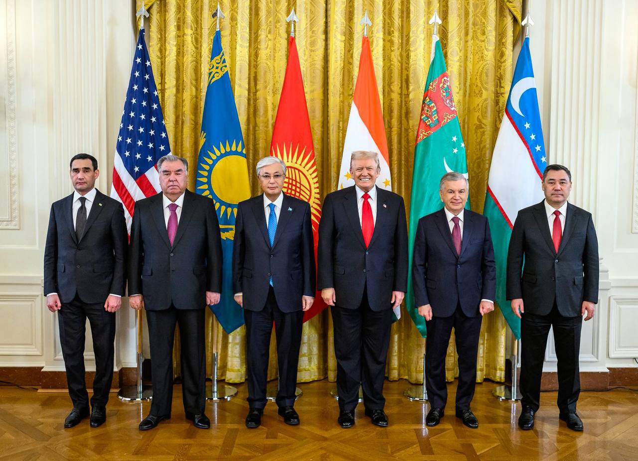 В Вашингтоне состоялся саммит в формате «C5+1»