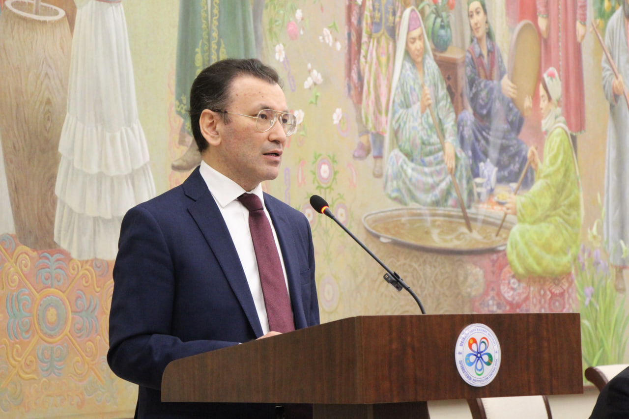 Markaziy Osiyo xalqaro instituti direktori J. Vaxabovning 