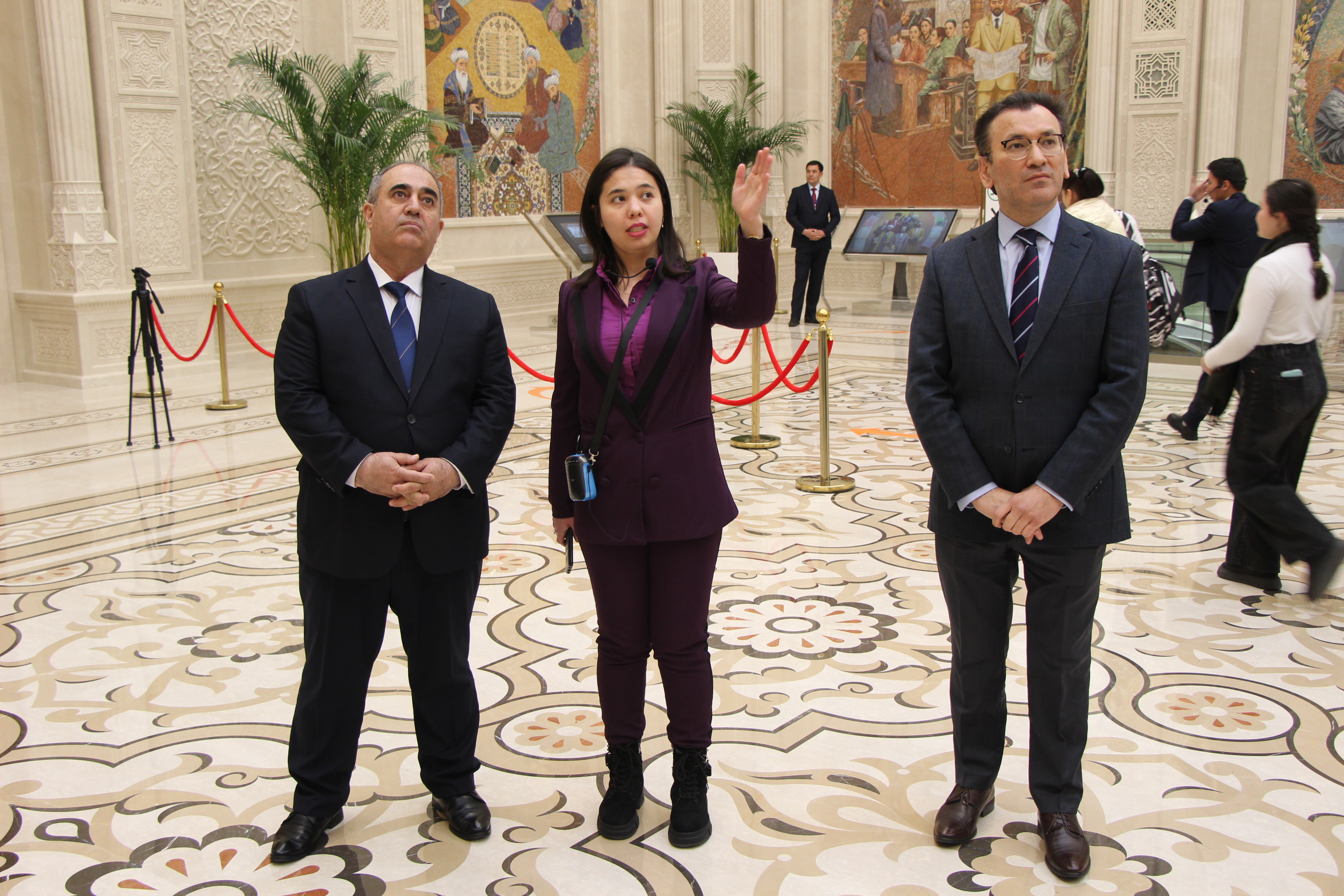 Директор ЦСИ Таджикистана посетил Центр исламской цивилизации