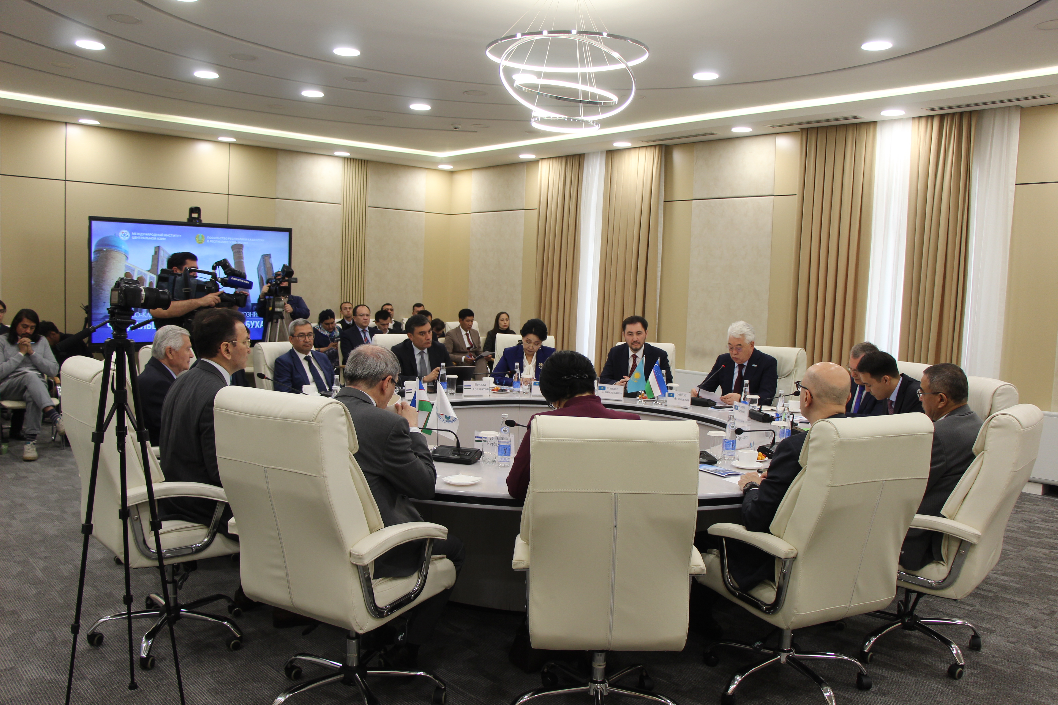 В МИЦА обсудили перспективы сотрудничества Узбекистана и Казахстана