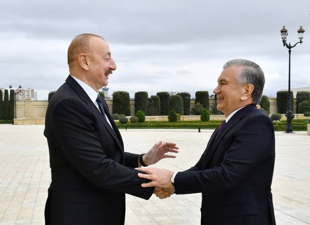  Ilhom Aliyev: Ozarbayjon va O‘zbekiston munosabatlari misli ko‘rilmagan rivojlanish bosqichiga qadam qo‘ydi